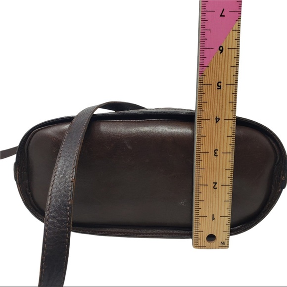 Unisa Brown Leather Purse Laser Cut Floral Pattern Zipper Close. - Picture 5 of 10